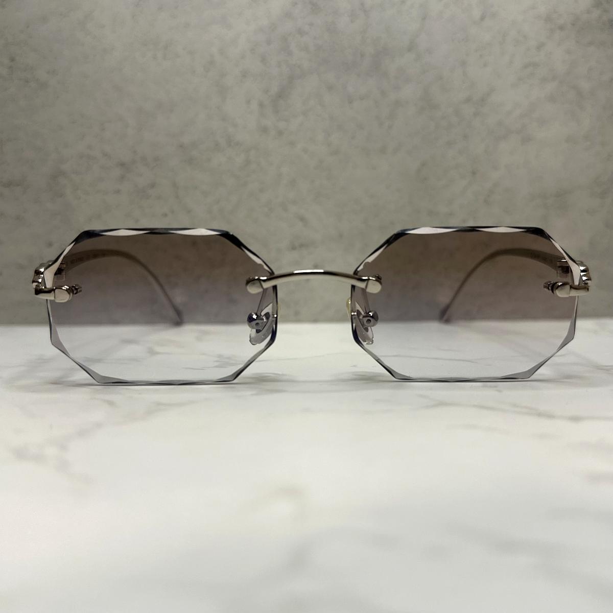 Bruine dégradé randloze brillenglazen slijpen full diamond cut zilveren montuur — De Glazenslijper Amsterdam
